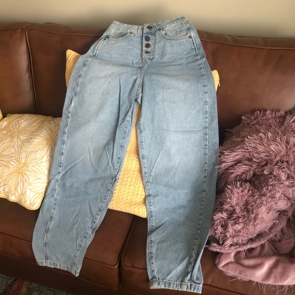 Zara High Waisted Slouchy Fit Jeans - Picture 9 of 14